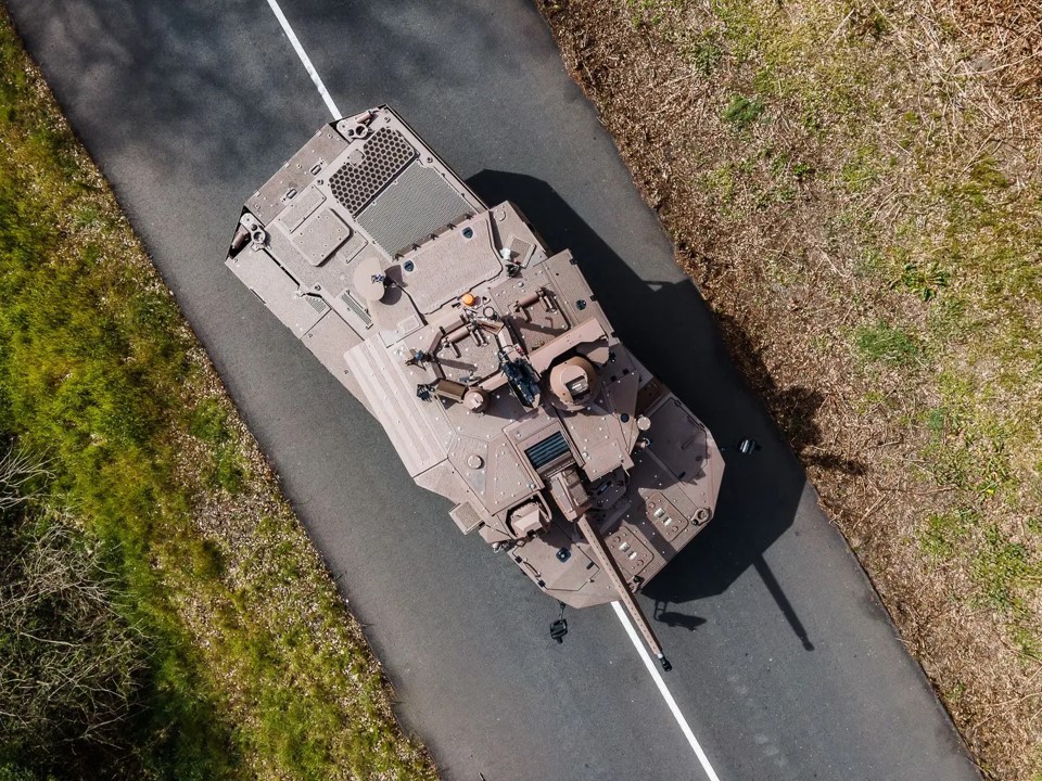 JAGUAR French 6x6 IFV (E)